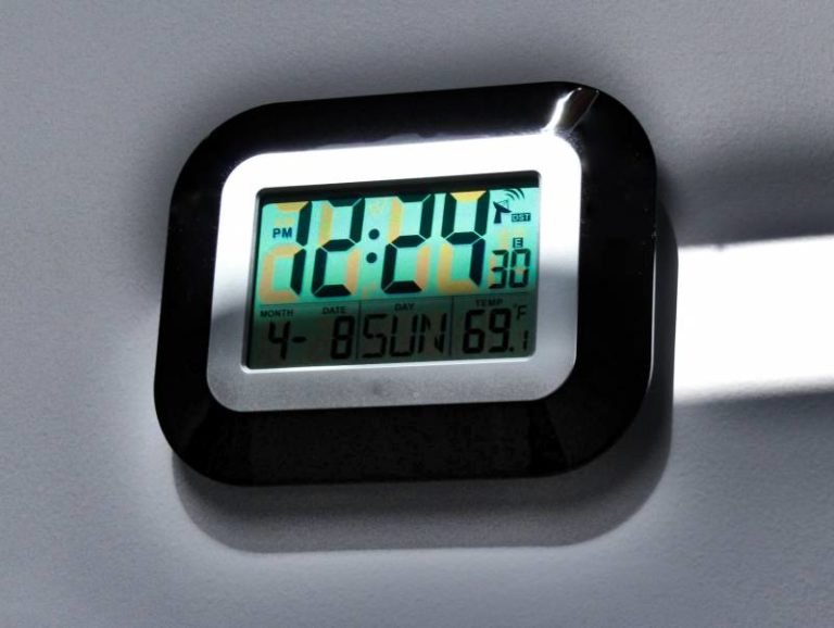 Why Is My Atomic Clock Wrong? Possible Causes Homestead & Prepper