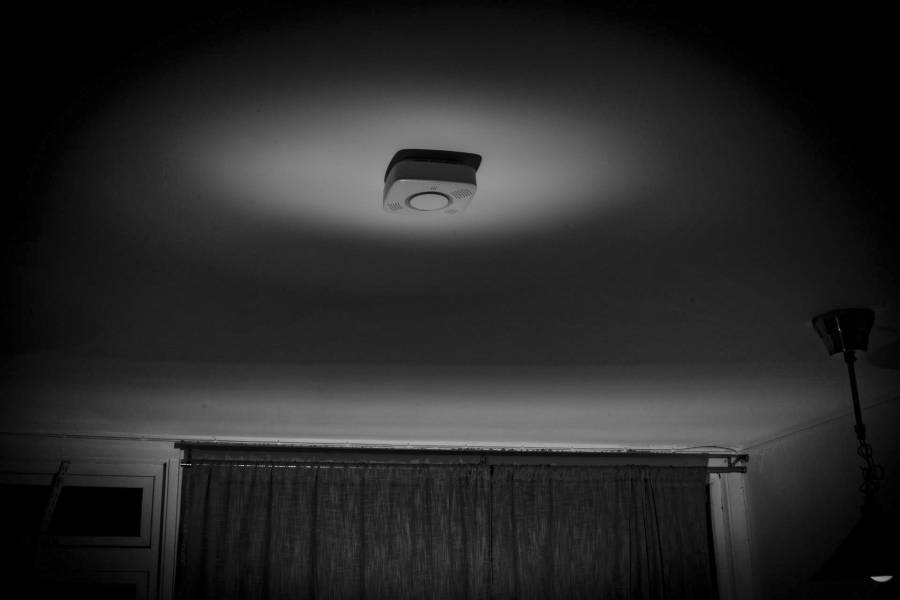 Ways to Tell Which Smoke Detector is Beeping
