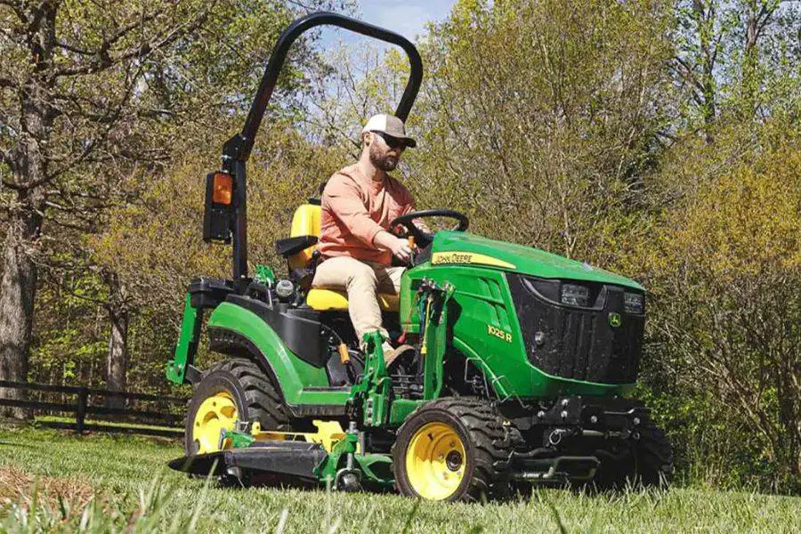 Best Tractors for 5 Acres Reviewed